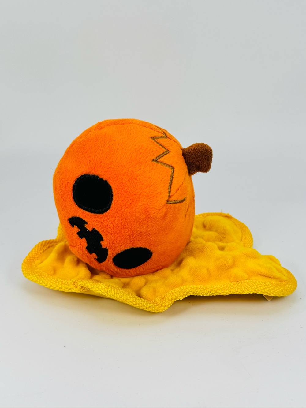 Bark Box Smashing Pupkin Pumpkin Halloween Orange Plush Crinkle M-L Dog Toy